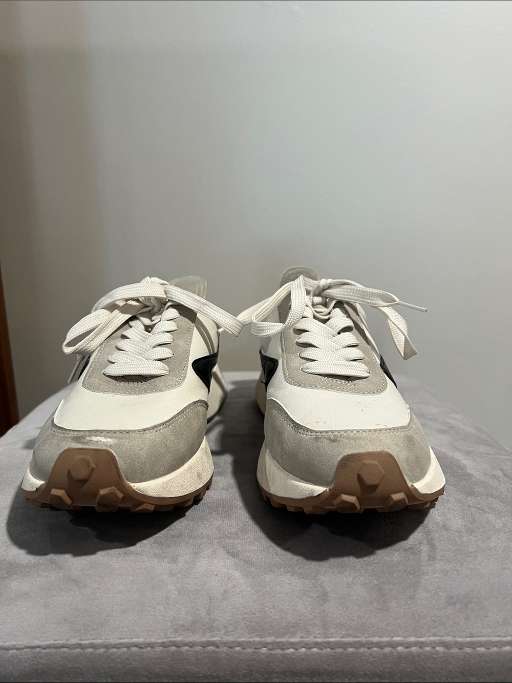 Dolce Vita Beige White Black Suede Accent Sneakers